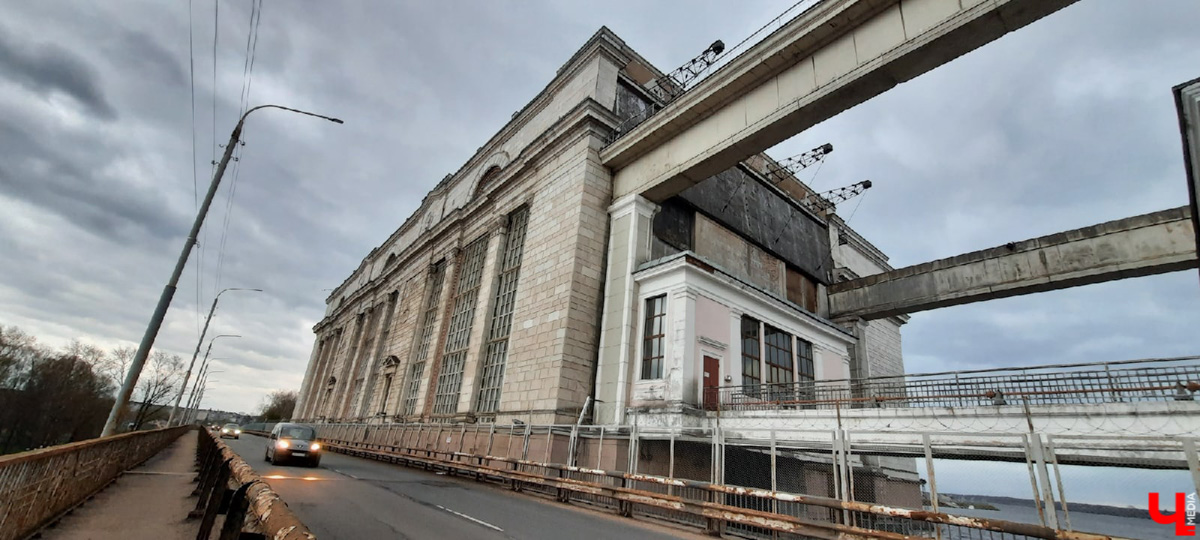 Не так давно журналист «Ключ-Медиа» побывала в Мышкине и Ростове Великом. А по дороге между городами успела заглянуть в Углич. Что там можно посмотреть всего за час? И стоило ли тратить время?