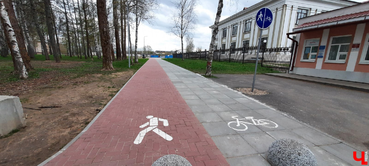 Не так давно журналист «Ключ-Медиа» побывала в Мышкине и Ростове Великом. А по дороге между городами успела заглянуть в Углич. Что там можно посмотреть всего за час? И стоило ли тратить время?