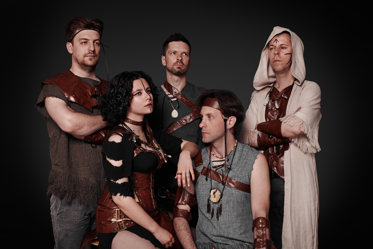 Владимирские прогрессив-шаманы Enine в сотрудничестве с лейблом из Чили презентуют второй альбом «Spiritus Natura». Узнаем, как заинтересовать зарубежных продюсеров с первых нот и при чем тут древние сказания.