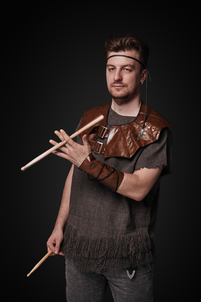 Владимирские прогрессив-шаманы Enine в сотрудничестве с лейблом из Чили презентуют второй альбом «Spiritus Natura». Узнаем, как заинтересовать зарубежных продюсеров с первых нот и при чем тут древние сказания.