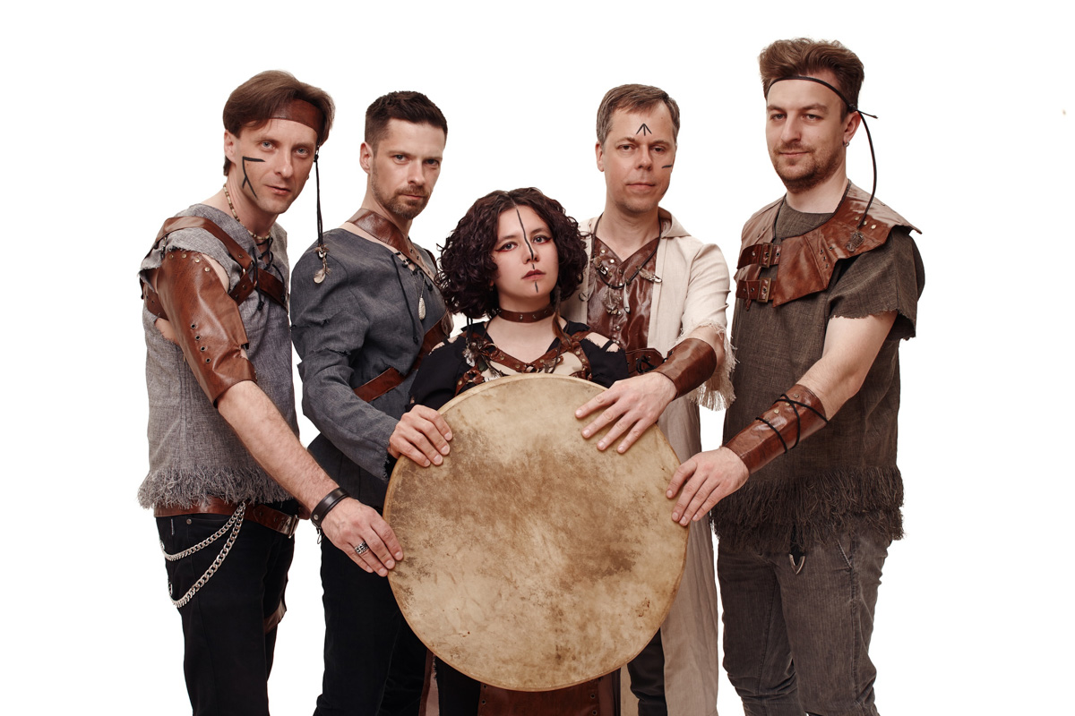 Владимирские прогрессив-шаманы Enine в сотрудничестве с лейблом из Чили презентуют второй альбом «Spiritus Natura». Узнаем, как заинтересовать зарубежных продюсеров с первых нот и при чем тут древние сказания.