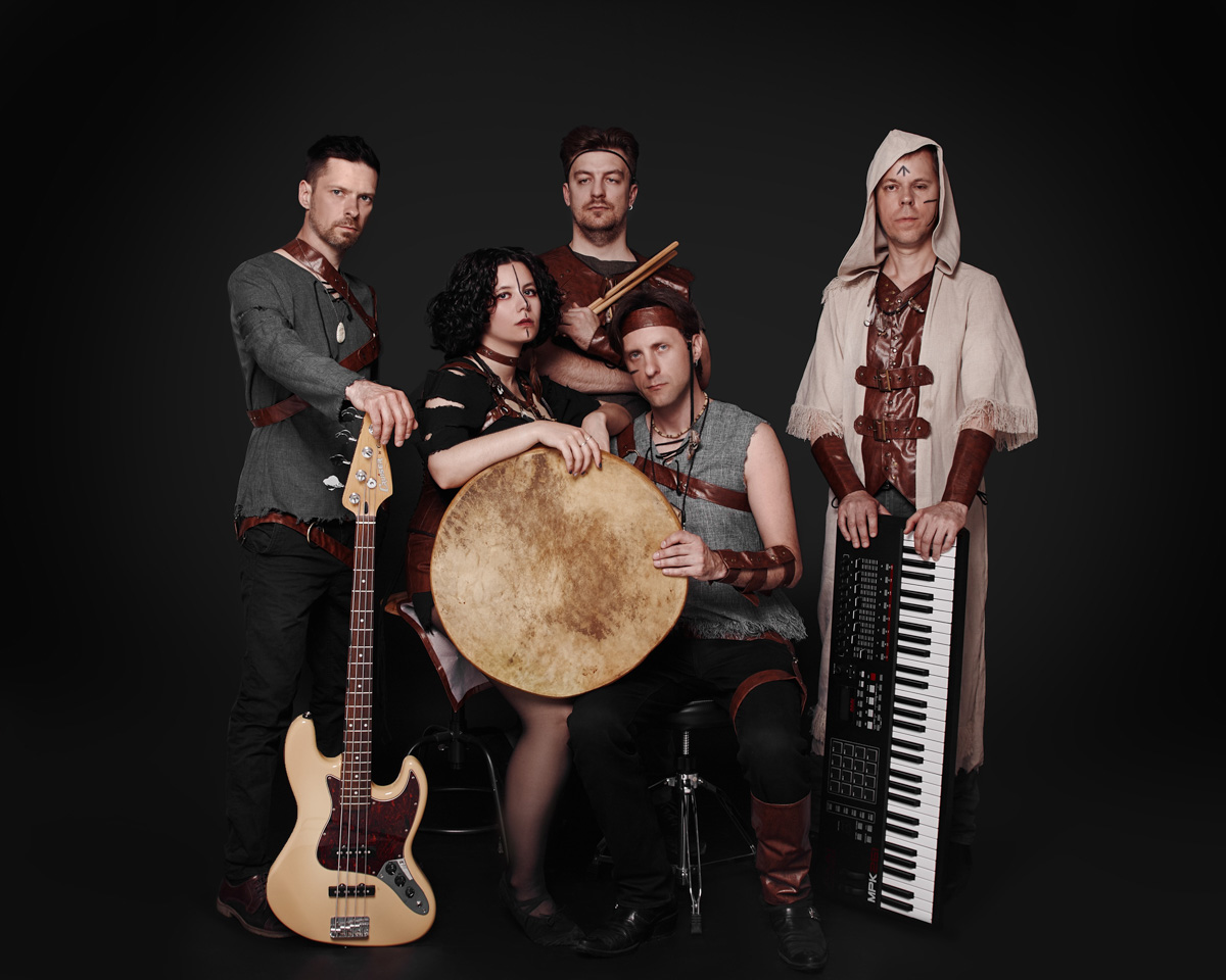 Владимирские прогрессив-шаманы Enine в сотрудничестве с лейблом из Чили презентуют второй альбом «Spiritus Natura». Узнаем, как заинтересовать зарубежных продюсеров с первых нот и при чем тут древние сказания.