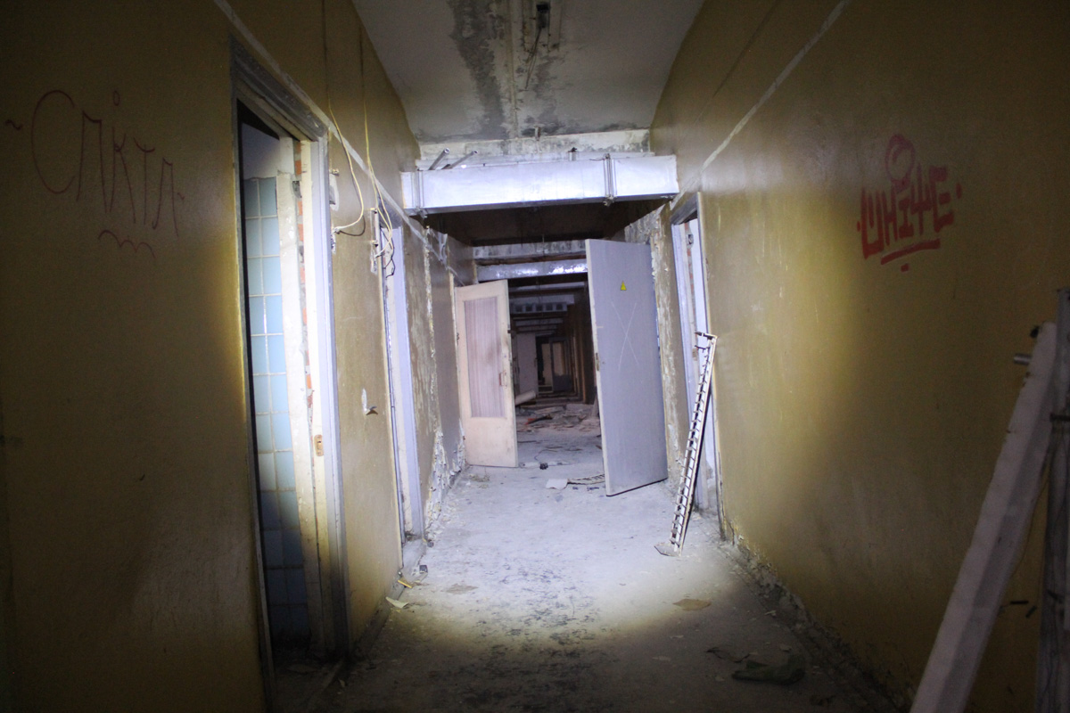 Фильм про ВТЗ появится в сети не сразу, поэтому перед релизом на широкую аудиторию «Ключ-Медиа» пообщался с одним из его авторов о развале некогда крупнейшего предприятия области и о том, почему локально-документальное нужно создавать.