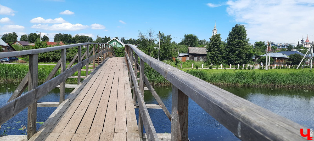 В Суздале за великолепным пейзажем далеко ходить не надо. Но все же порой гостю древнего города нелегко сориентироваться. Поэтому мы составили фотогид для большой прогулки.