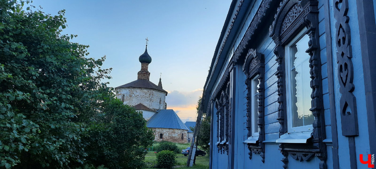 В Суздале за великолепным пейзажем далеко ходить не надо. Но все же порой гостю древнего города нелегко сориентироваться. Поэтому мы составили фотогид для большой прогулки.