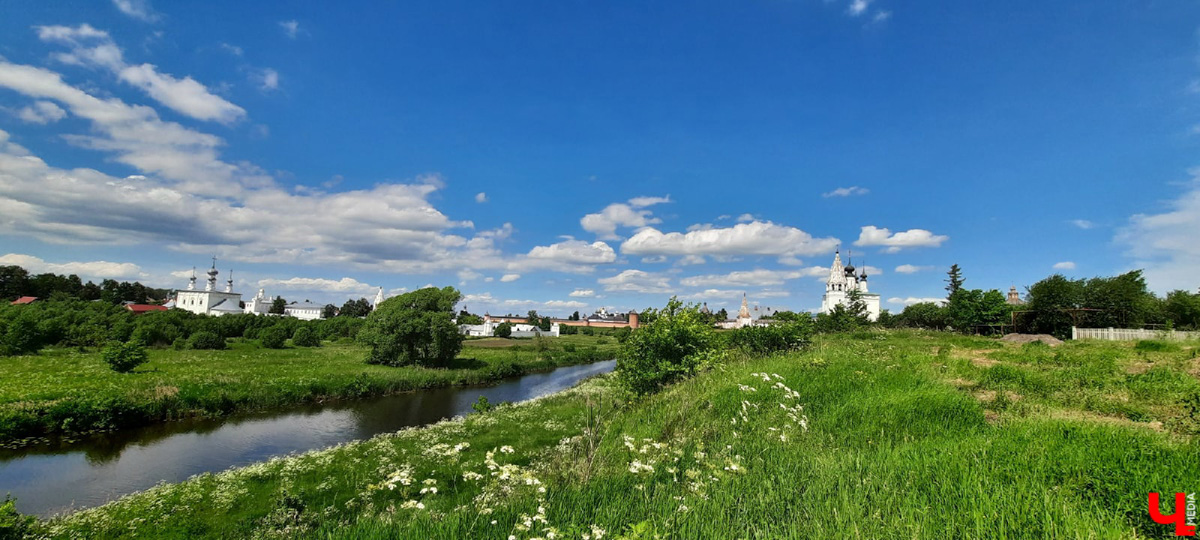 В Суздале за великолепным пейзажем далеко ходить не надо. Но все же порой гостю древнего города нелегко сориентироваться. Поэтому мы составили фотогид для большой прогулки.