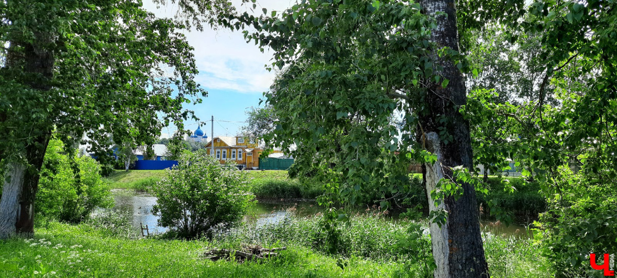 В Суздале за великолепным пейзажем далеко ходить не надо. Но все же порой гостю древнего города нелегко сориентироваться. Поэтому мы составили фотогид для большой прогулки.