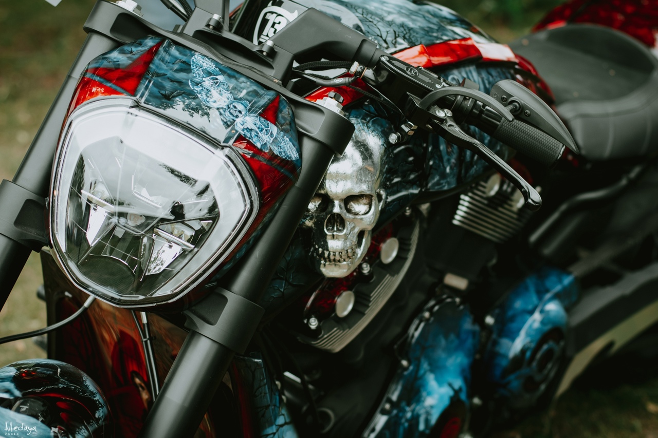 В эти выходные в Суздале прошел традиционный Blues-Bike Festival – ежегодно одно из ярчайших событий мотосезона объединяет байкеров со всего мира.