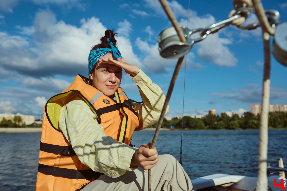В акватории Содышки устраивают речные прогулки на парусном катамаране. «Ключ-Медиа» с помощью Кипера-шкипера провел тест-драйв этого плавсредства.