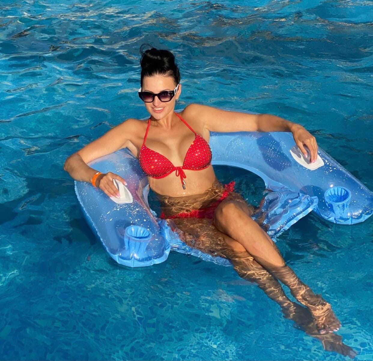 Сезон отпусков в самом разгаре, и многие владимирцы решили отправиться поближе к морю. Кто где отдыхает этим летом — смотрите в нашей новой инстаграм-подборке.