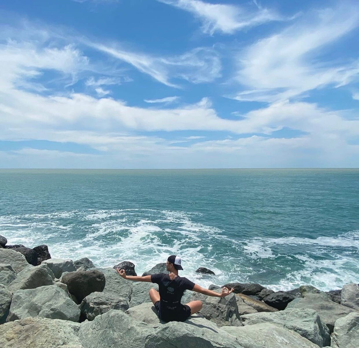 Сезон отпусков в самом разгаре, и многие владимирцы решили отправиться поближе к морю. Кто где отдыхает этим летом — смотрите в нашей новой инстаграм-подборке.