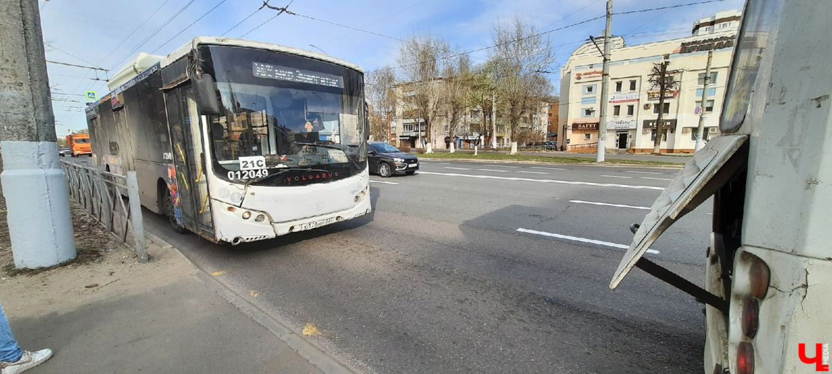 С завтрашнего дня в рейс выходят автобусы № 20С. В этот же день на общественных маршрутах города начинает работу новый перевозчик.