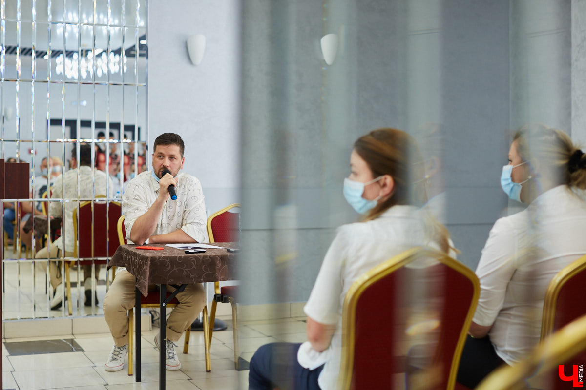 Представители Ассоциации отельеров и рестораторов Владимирской области 8 июля собрались на брифинге, чтобы обсудить очередные ограничения и выработать общую позицию.