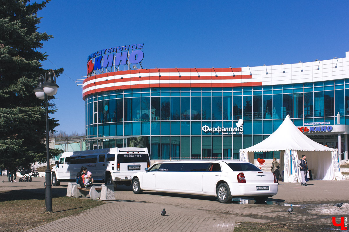 Рестораны, кафе, салоны красоты, фитнес-клубы и кинотеатры Владимира сейчас вовлечены в борьбу не за прибыль, а за выживание. Новая волна ограничений при всех ее «послаблениях» может оказаться губительной, ведь сегодня уже пала ее первая жертва.