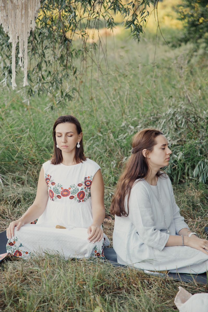 Как представительницам слабого пола вернуться в ресурсное состояние? Вспомнить о своей природе. И особый, женский круг, может в этом помочь.