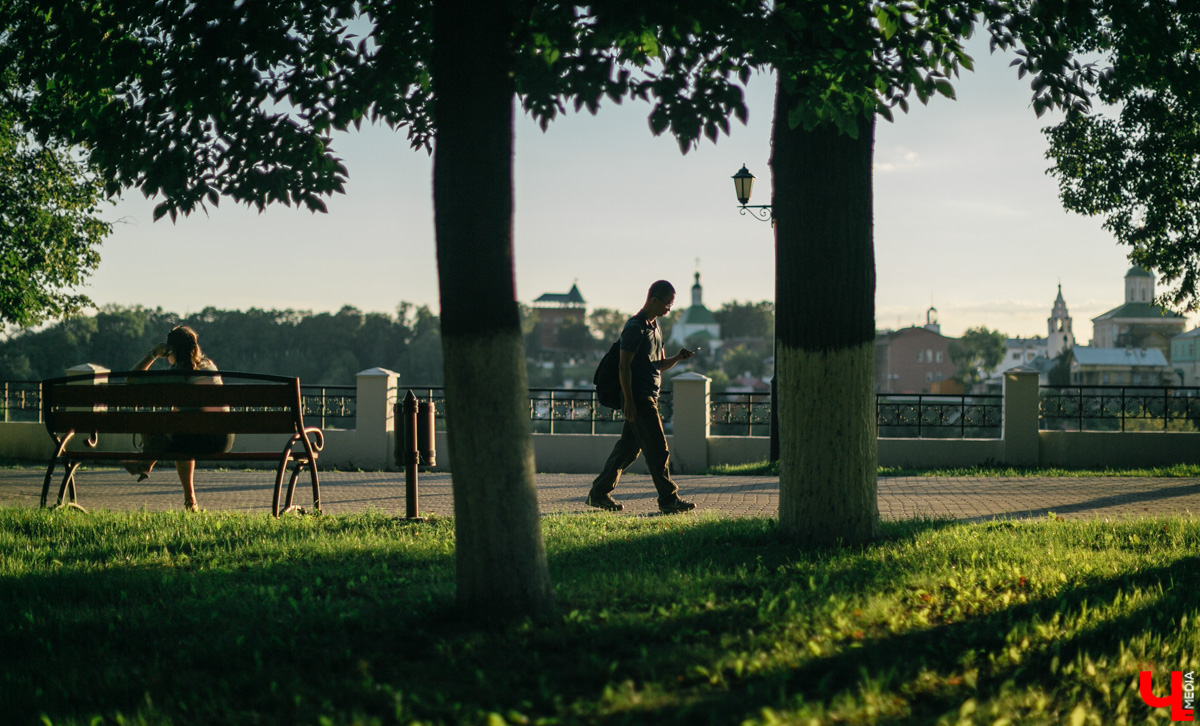 Да, лето выдалось поистине жарким. На улице так печет, что хочется уже немного передохнуть. Есть ли у владимирцев надежда на окончание аномального зноя в ближайшие дни?