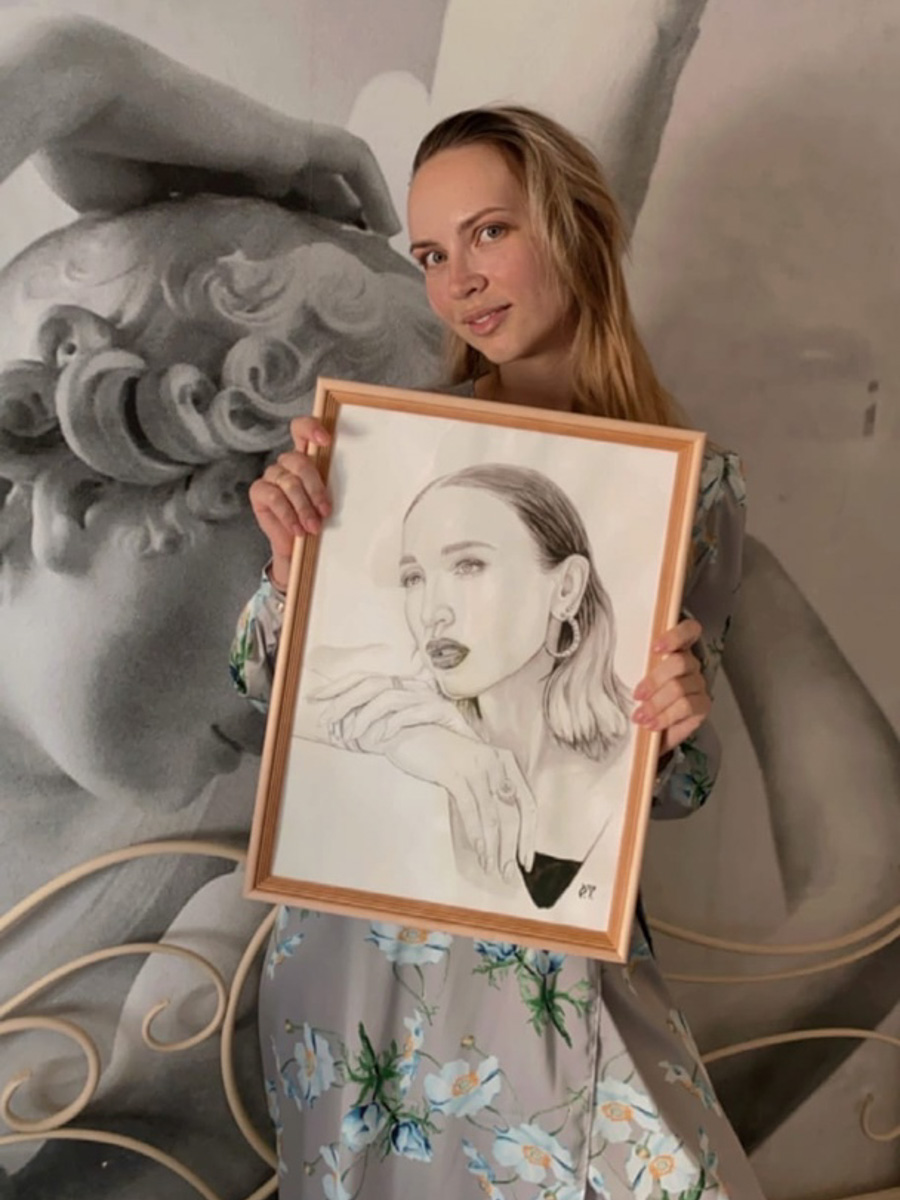 AR-маски – настоящий тренд современности. Изначально они были лишь развлечением, но потом стали буквально главным инструментом продвижения личного бренда в Instagram. Олеся Журавлева из Владимира год назад как раз стала автором популярных фильтров, которыми теперь пользуются именитые блогеры, предприниматели и звезды шоу-биза. 