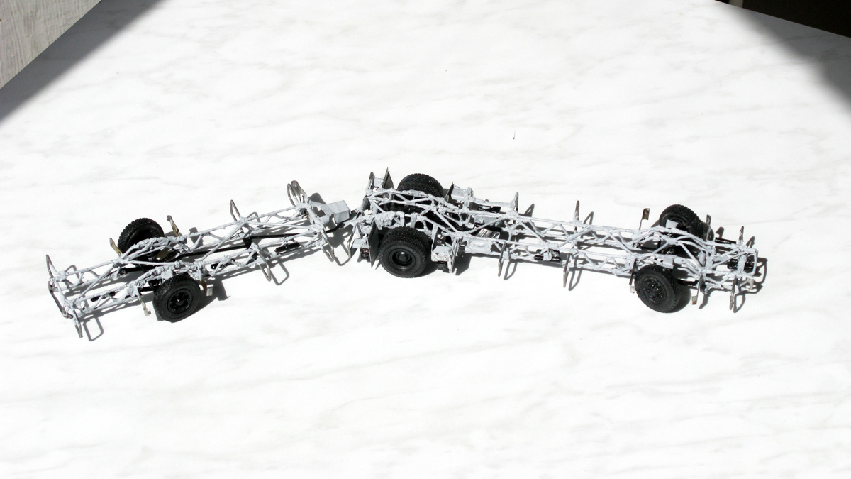 У Александра Бранникова дома хранятся 7 троллейбусов. И это не квартира такая большая, а троллейбусы маленькие. Модели выполнены в масштабах 1 к 47 и 1 к 200. Об удивительном увлечении мы расспросили мастера.