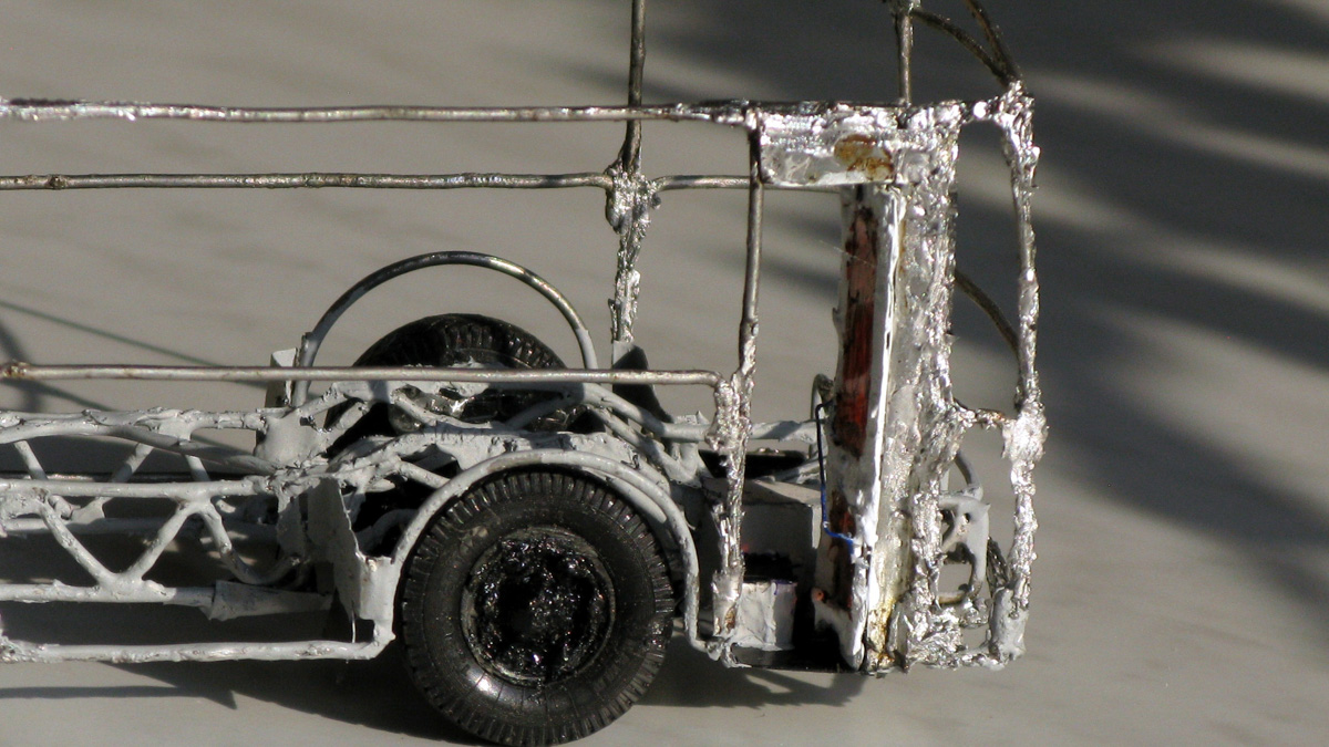 У Александра Бранникова дома хранятся 7 троллейбусов. И это не квартира такая большая, а троллейбусы маленькие. Модели выполнены в масштабах 1 к 47 и 1 к 200. Об удивительном увлечении мы расспросили мастера.