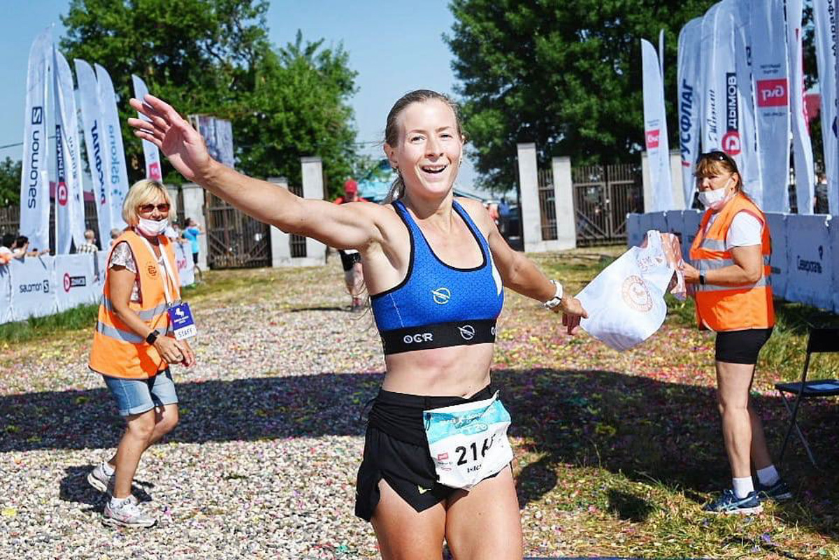 В эти выходные в Суздале прошел традиционный бег по пересеченной местности с элементами кросса на различные дистанции. Три дня 4233 спортсмена преодолевали склоны, леса, поля, аномальную жару, тем самым проверяя себя на прочность.