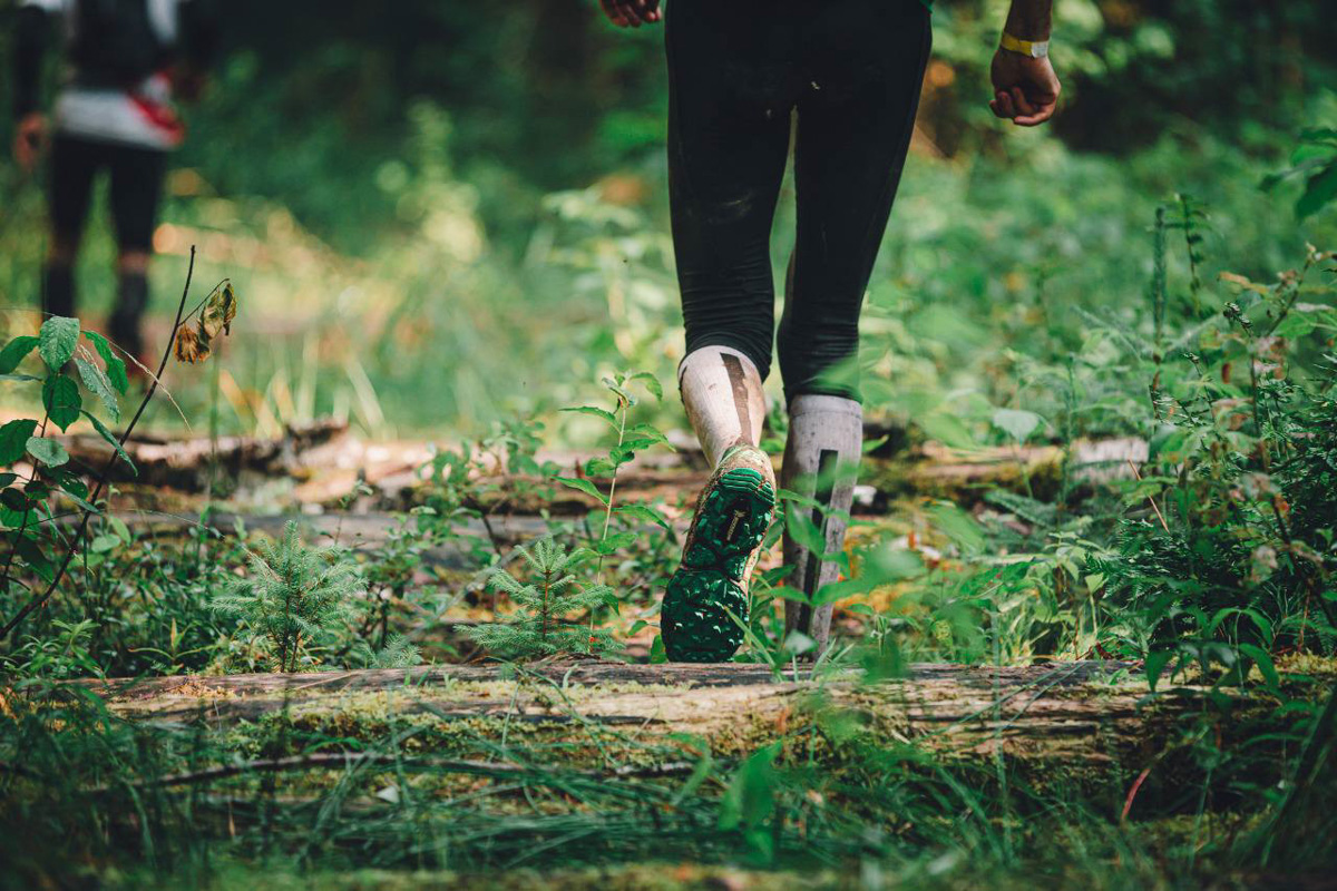 В эти выходные в Суздале прошел традиционный бег по пересеченной местности с элементами кросса на различные дистанции. Три дня 4233 спортсмена преодолевали склоны, леса, поля, аномальную жару, тем самым проверяя себя на прочность.