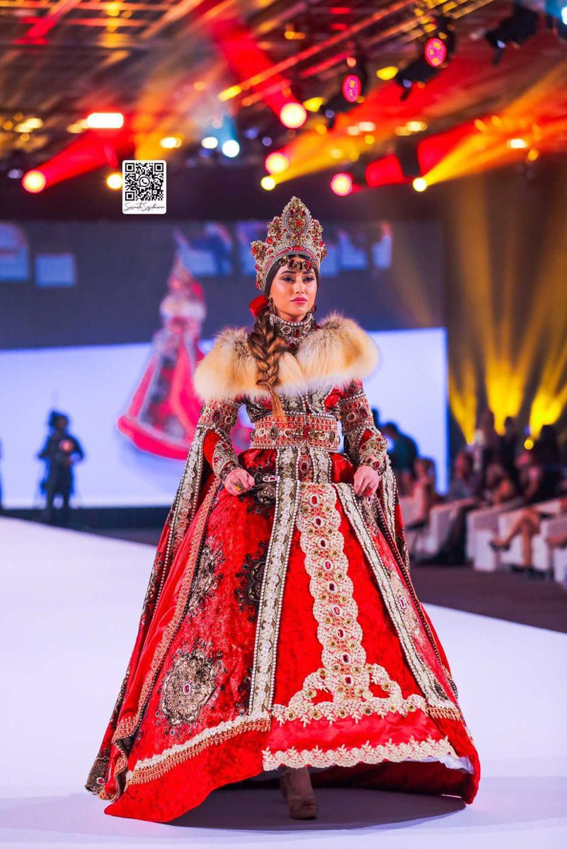 Гюлю Захидли, единственная в нашей стране, стала участницей дубайской Недели моды VIE FASHION WEEK.