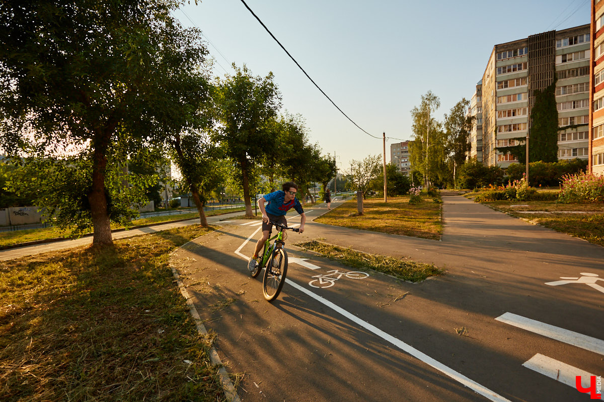 Где-то техника уже шумит и строит. Где-то гула «тяжелой артиллерии» еще только ждут. Посмотрели, как обстоят дела на нескольких важных для города объектах.