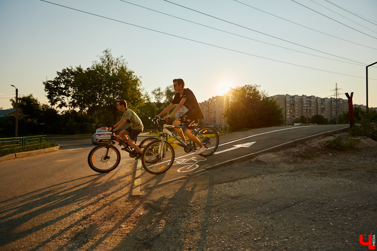 Где-то техника уже шумит и строит. Где-то гула «тяжелой артиллерии» еще только ждут. Посмотрели, как обстоят дела на нескольких важных для города объектах.