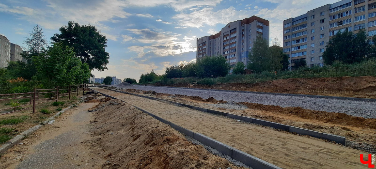 Где-то техника уже шумит и строит. Где-то гула «тяжелой артиллерии» еще только ждут. Посмотрели, как обстоят дела на нескольких важных для города объектах.