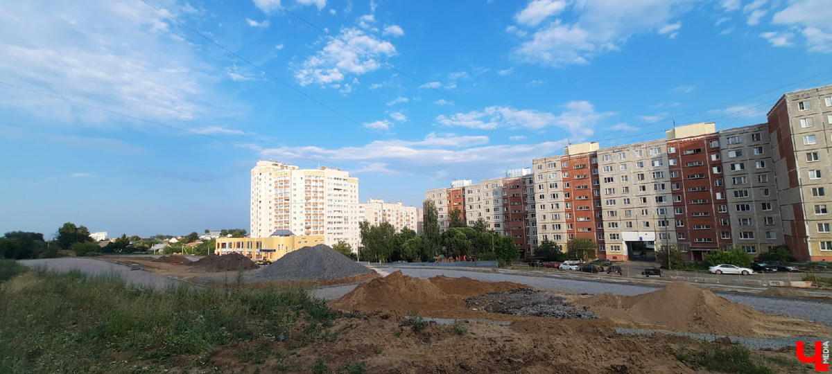 Где-то техника уже шумит и строит. Где-то гула «тяжелой артиллерии» еще только ждут. Посмотрели, как обстоят дела на нескольких важных для города объектах.