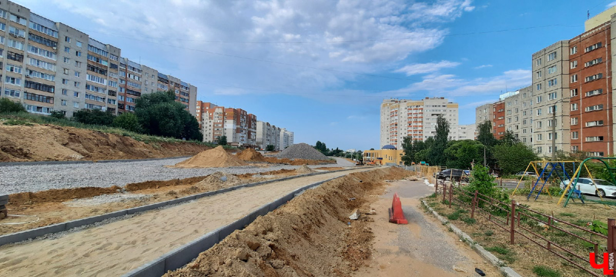 Где-то техника уже шумит и строит. Где-то гула «тяжелой артиллерии» еще только ждут. Посмотрели, как обстоят дела на нескольких важных для города объектах.