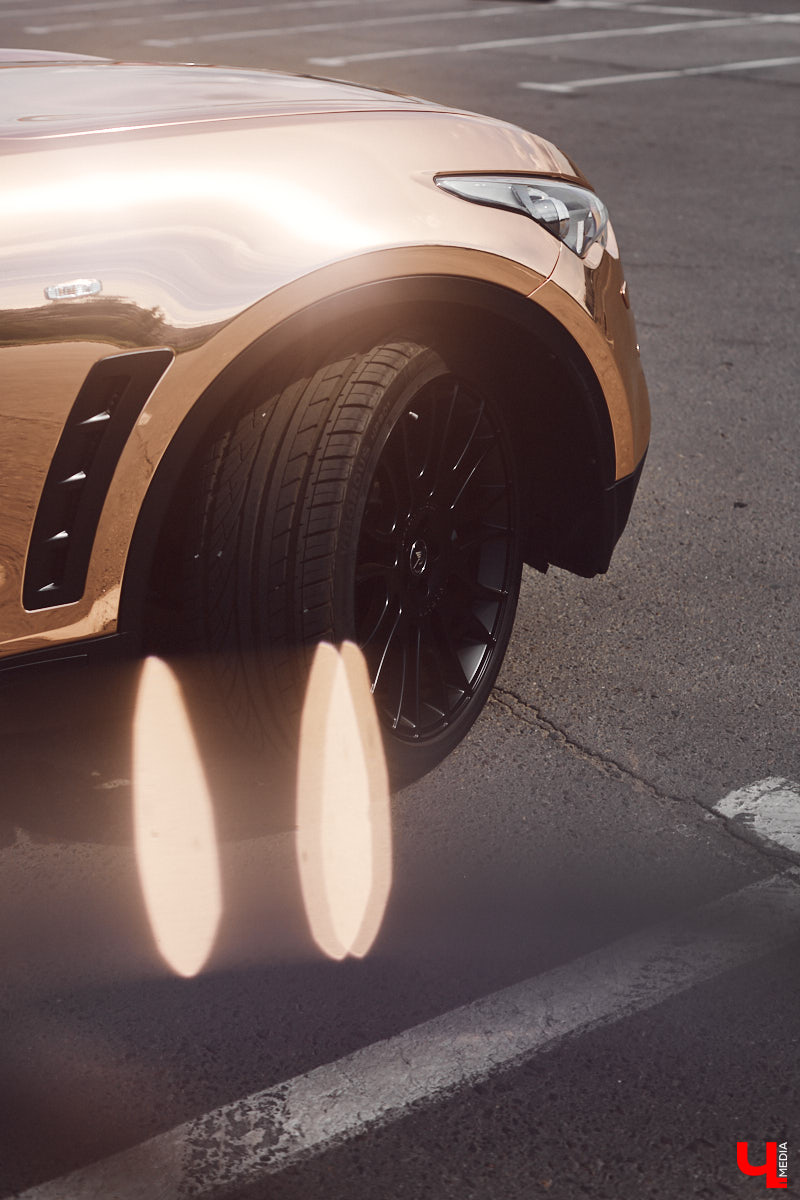 Бизнес-леди Юлия Берг рассказала о своем личном источнике позитива - новой Infiniti с оригинальным тюнингом.