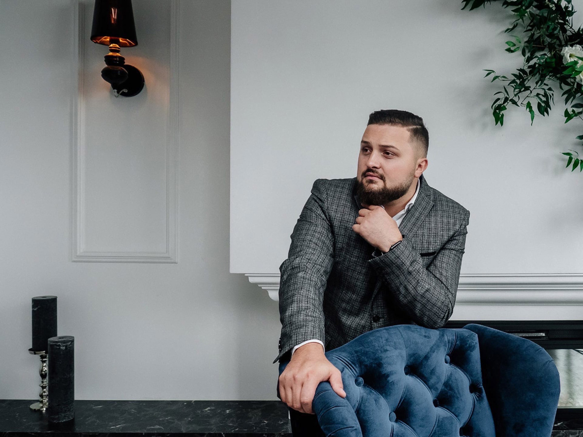 Теперь узнать о семейном статусе и наличии наследников будет не так просто как раньше: в российских паспортах штампы о регистрации брака и о детях до 14 лет будут ставиться по желанию. Корреспондент «Ключ-Медиа» узнал, как владимирцы относятся к нововведению.