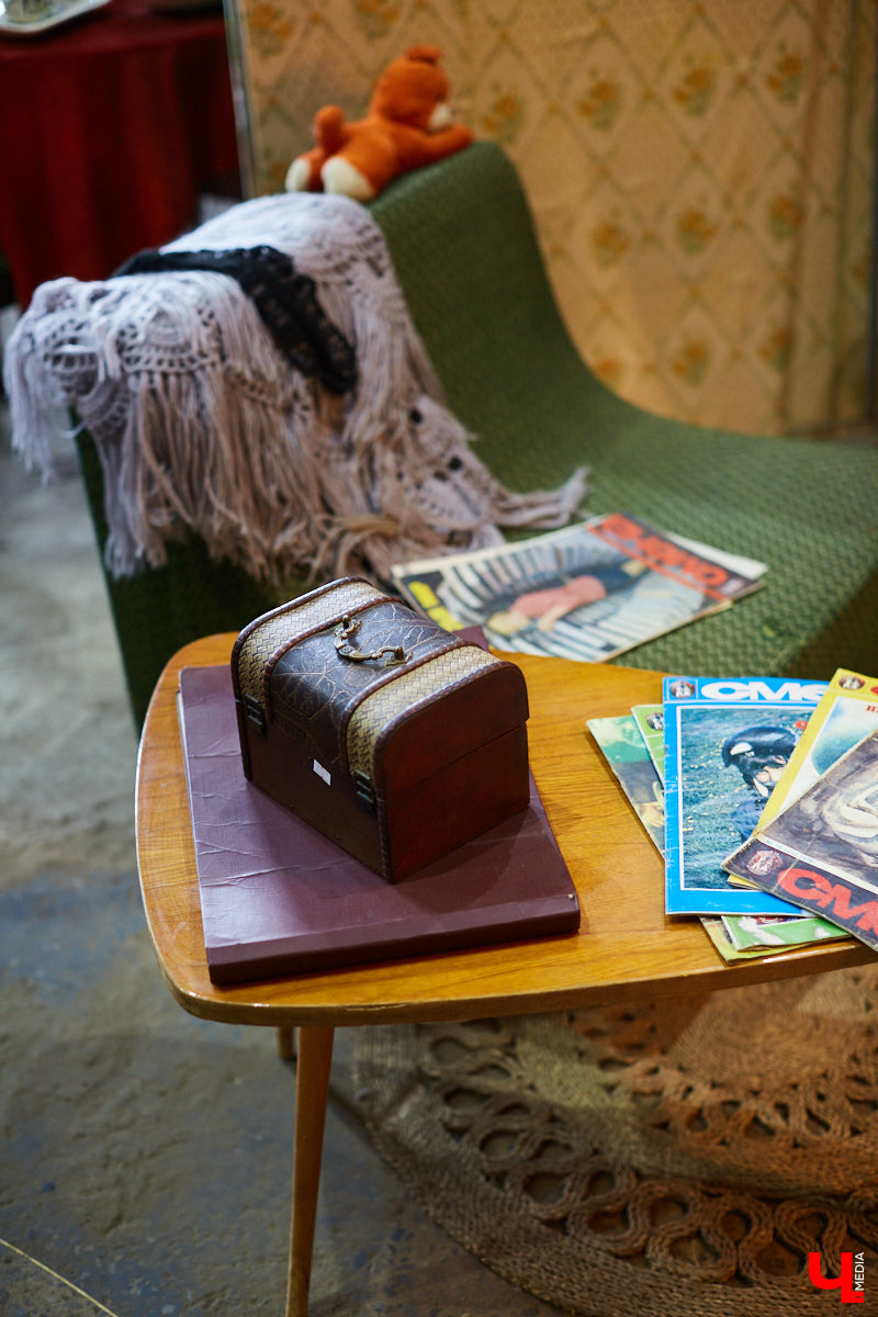 Конструктивизм, сталинский классицизм, советский модернизм — три основных периода архитектуры прошлого столетия. Какое влияние они оказали на дизайн мебели и интерьера?