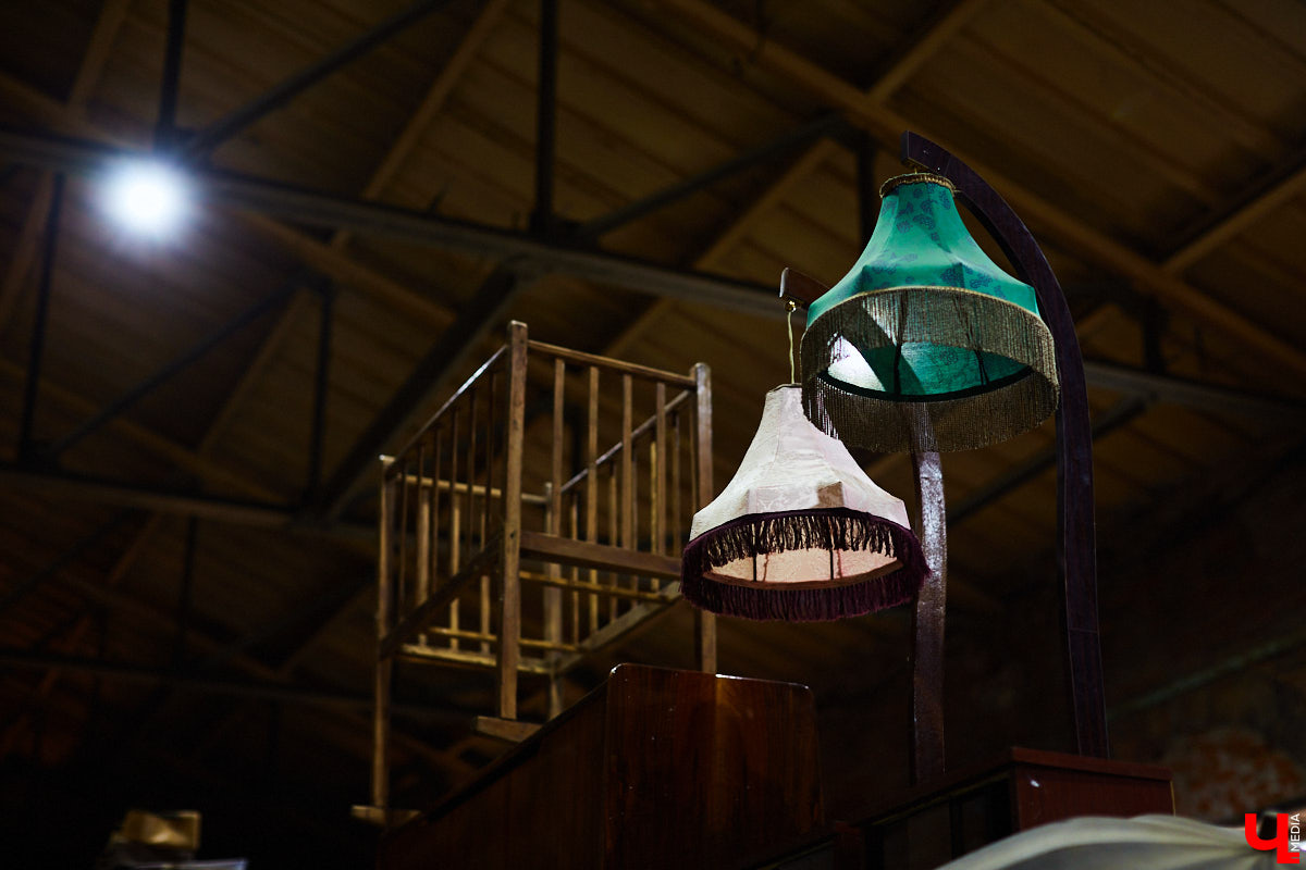 Конструктивизм, сталинский классицизм, советский модернизм — три основных периода архитектуры прошлого столетия. Какое влияние они оказали на дизайн мебели и интерьера?