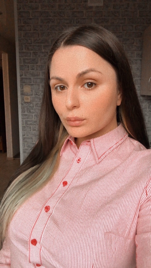 Вакцинационная кампания в России набирает обороты с каждым днем. В стране представлены три прививки от коронавируса: «Спутник V», «КовиВак» и «ЭпиВакКорона». Первая из них распространена больше всего, а две другие сейчас в дефиците. Корреспондент «Ключ-Медиа» решил проверить на себе «КовиВак» и делится впечатлениями.