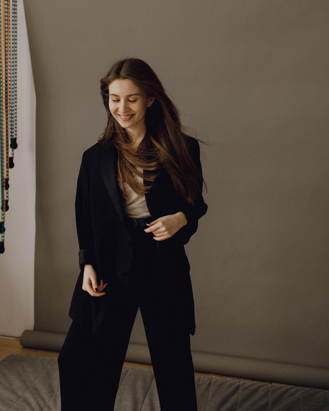 Разбираемся с психологом Кристиной Вдовиной, как увлечения помогают каждому из нас в самоидентификации и почему блогерская честность имеет важные последствия.