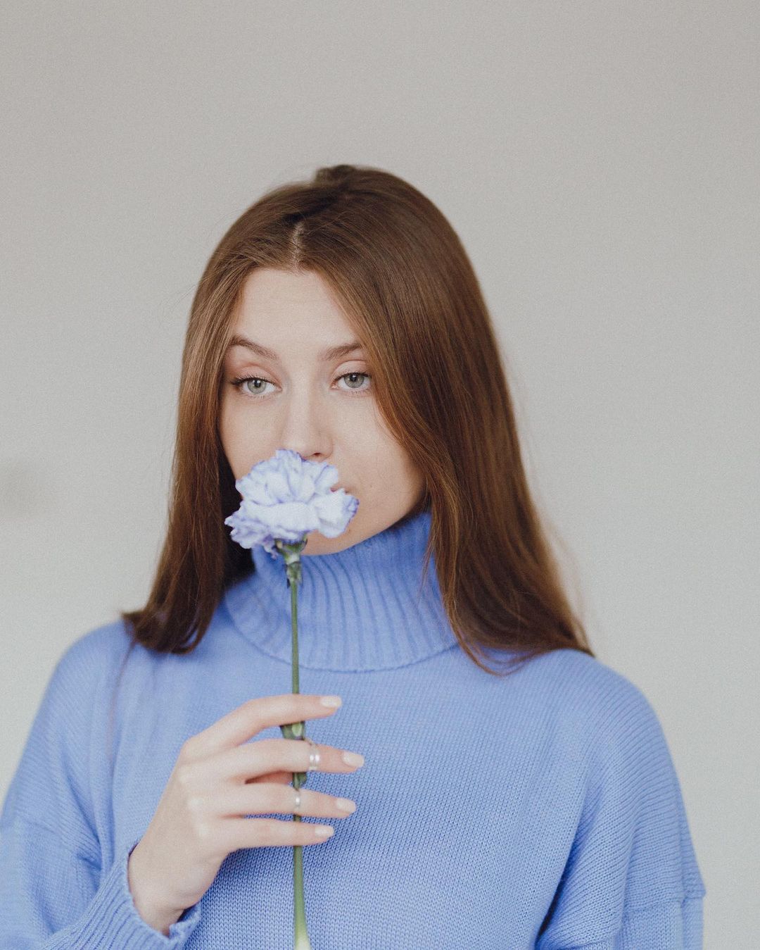 Разбираемся с психологом Кристиной Вдовиной, как увлечения помогают каждому из нас в самоидентификации и почему блогерская честность имеет важные последствия.