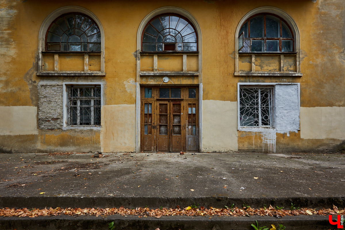 Сносить, реставрировать или забыть? Что делать со старинными владимирскими домами? Однозначного ответа нет, но задуматься в очередной раз стоит.