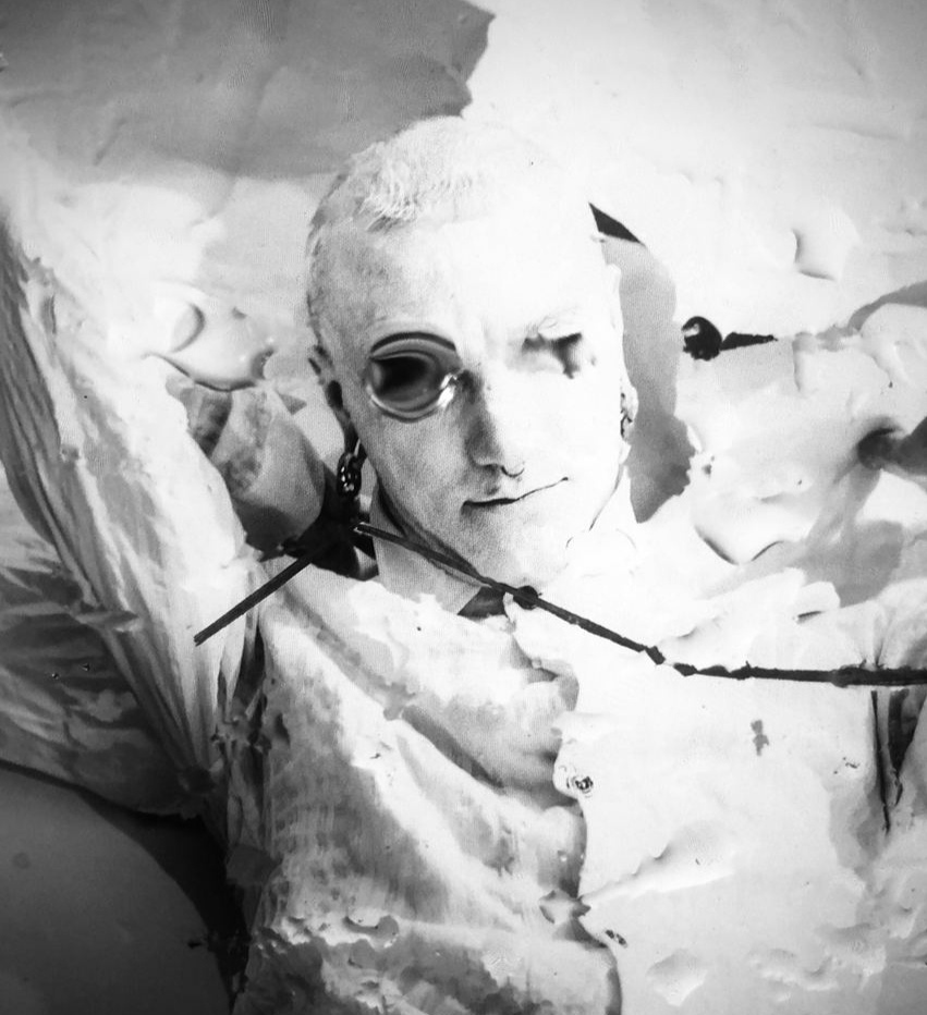 Пора вдохновляться песней «Сила внутри» Дарии Курпаяниди, раскачаться под мини-альбом реперов NEWARIK и AnDer, погружаться в собственные мысли с НЕКРОПОПом от «БКТТ», отбивать ритм ногой под сингл «Generation» veevat и crypt. Поехали!