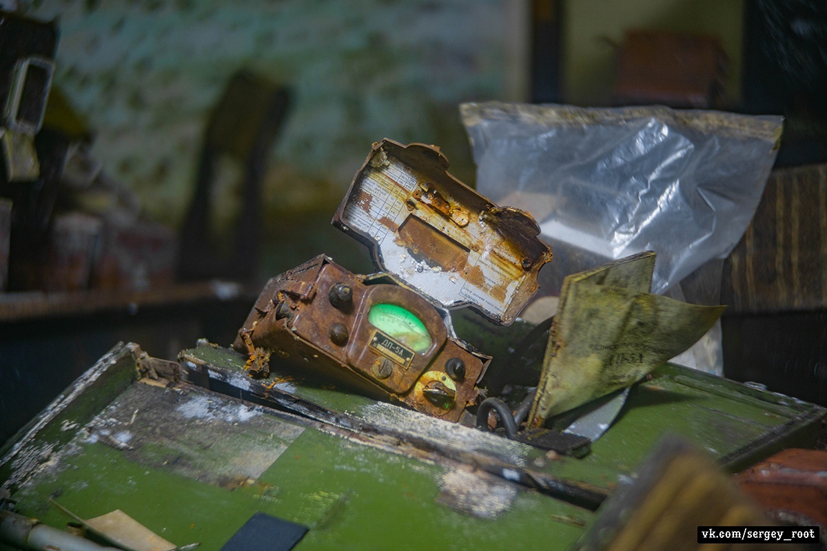 Фотограф Сергей Рут снова вызывает стайки мурашек. Смотрим его новый репортаж из полузатопленного владимирского бомбоубежища.