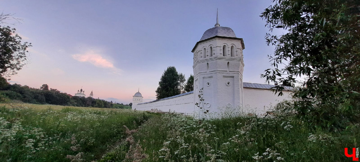 Более 60 фильмов снимали в Суздале. Внушительная цифра! Мы попробовали составить киноретроспективу. Конечно, пришлось выбирать.