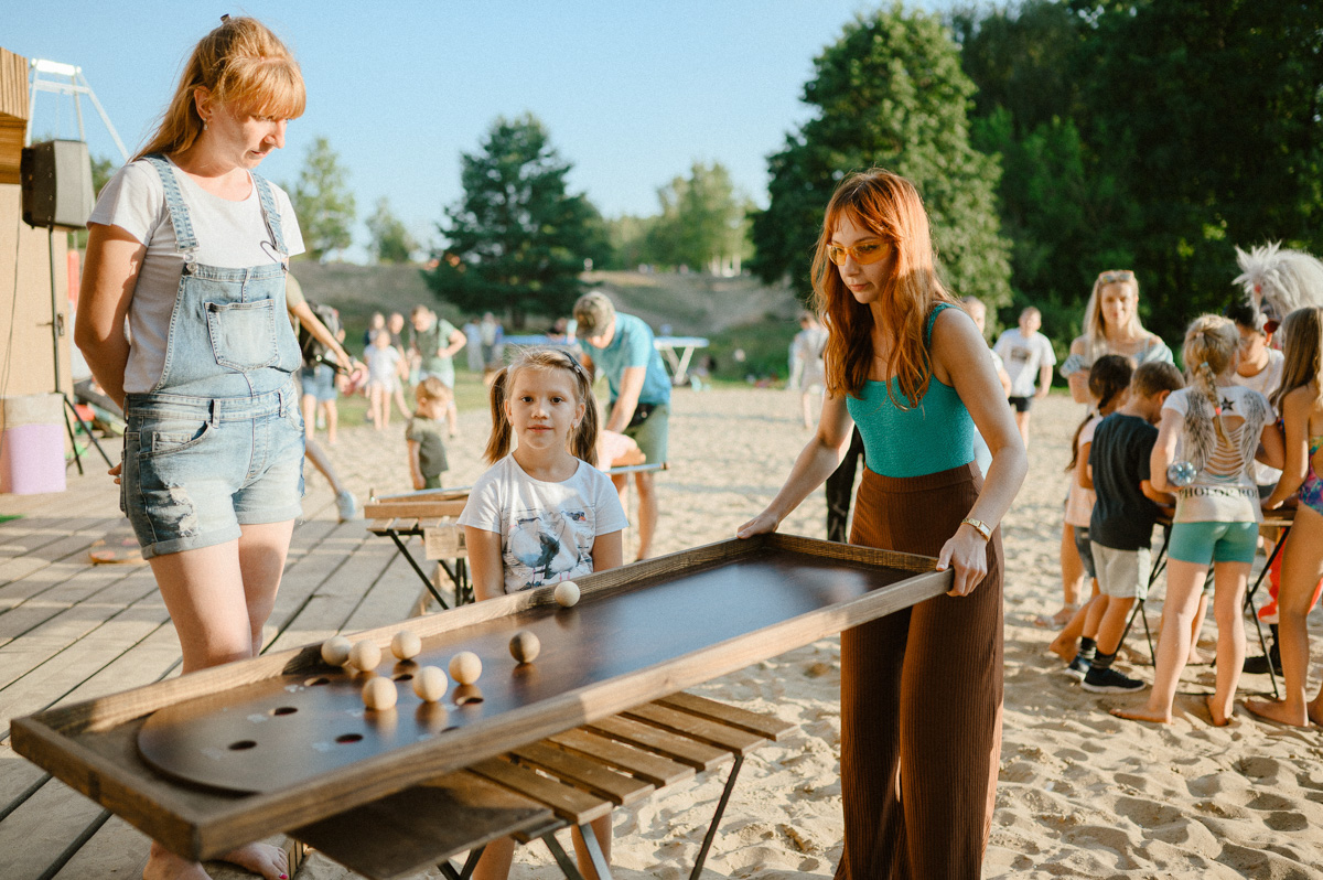 В минувшие выходные владимирцы шумно отмечали день рождения Загородного парка. Самые яркие события праздника прошли в районе озера.