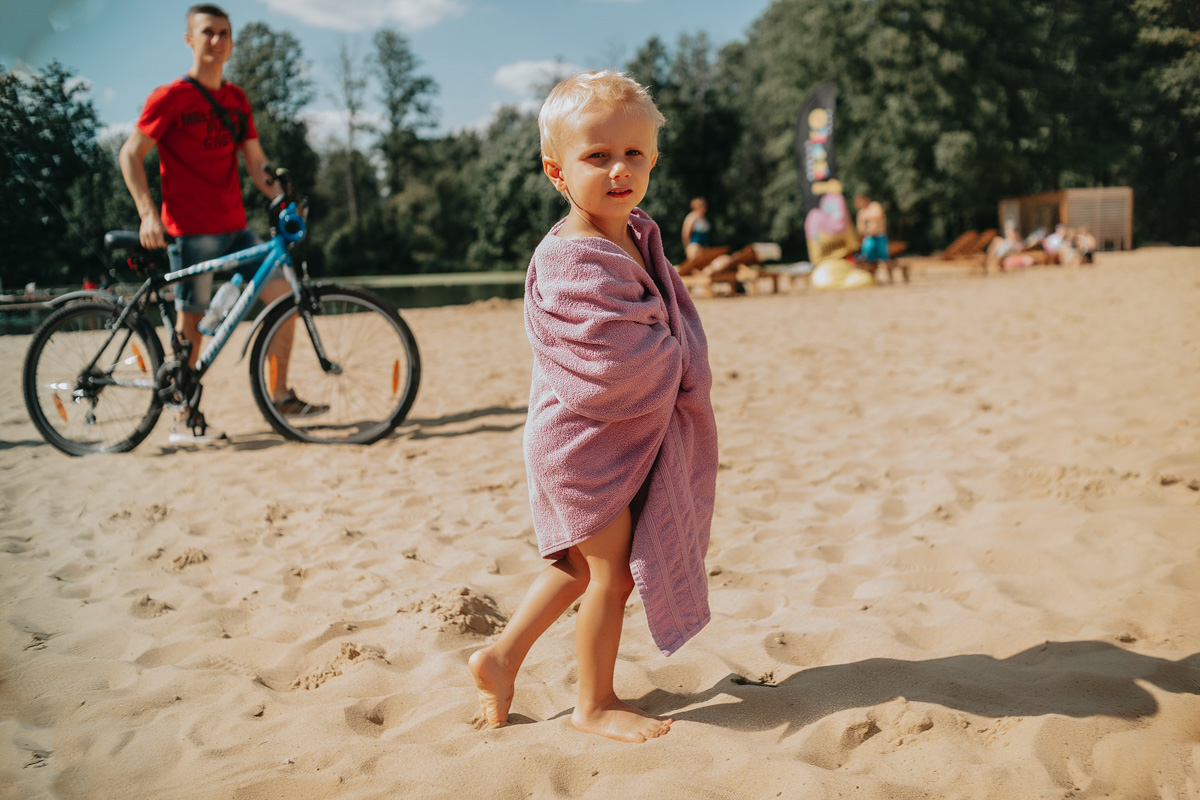 В минувшие выходные владимирцы шумно отмечали день рождения Загородного парка. Самые яркие события праздника прошли в районе озера.