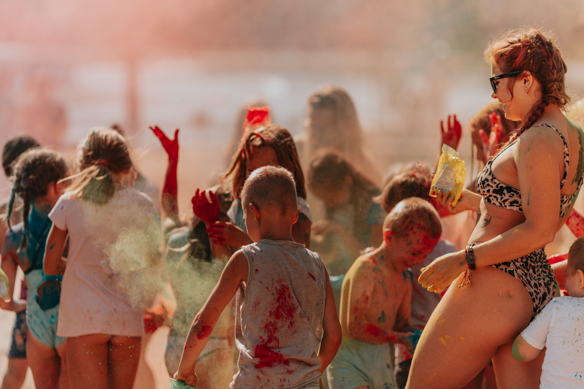 В минувшие выходные владимирцы шумно отмечали день рождения Загородного парка. Самые яркие события праздника прошли в районе озера.