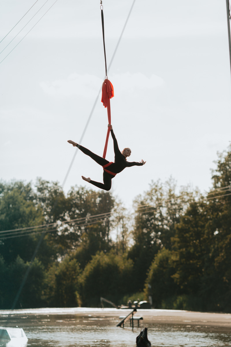 В минувшие выходные владимирцы шумно отмечали день рождения Загородного парка. Самые яркие события праздника прошли в районе озера.