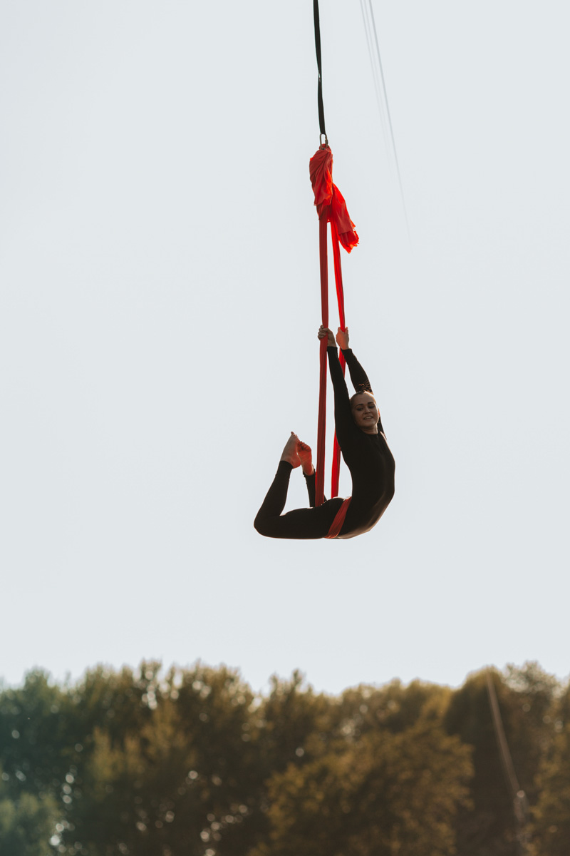В минувшие выходные владимирцы шумно отмечали день рождения Загородного парка. Самые яркие события праздника прошли в районе озера.