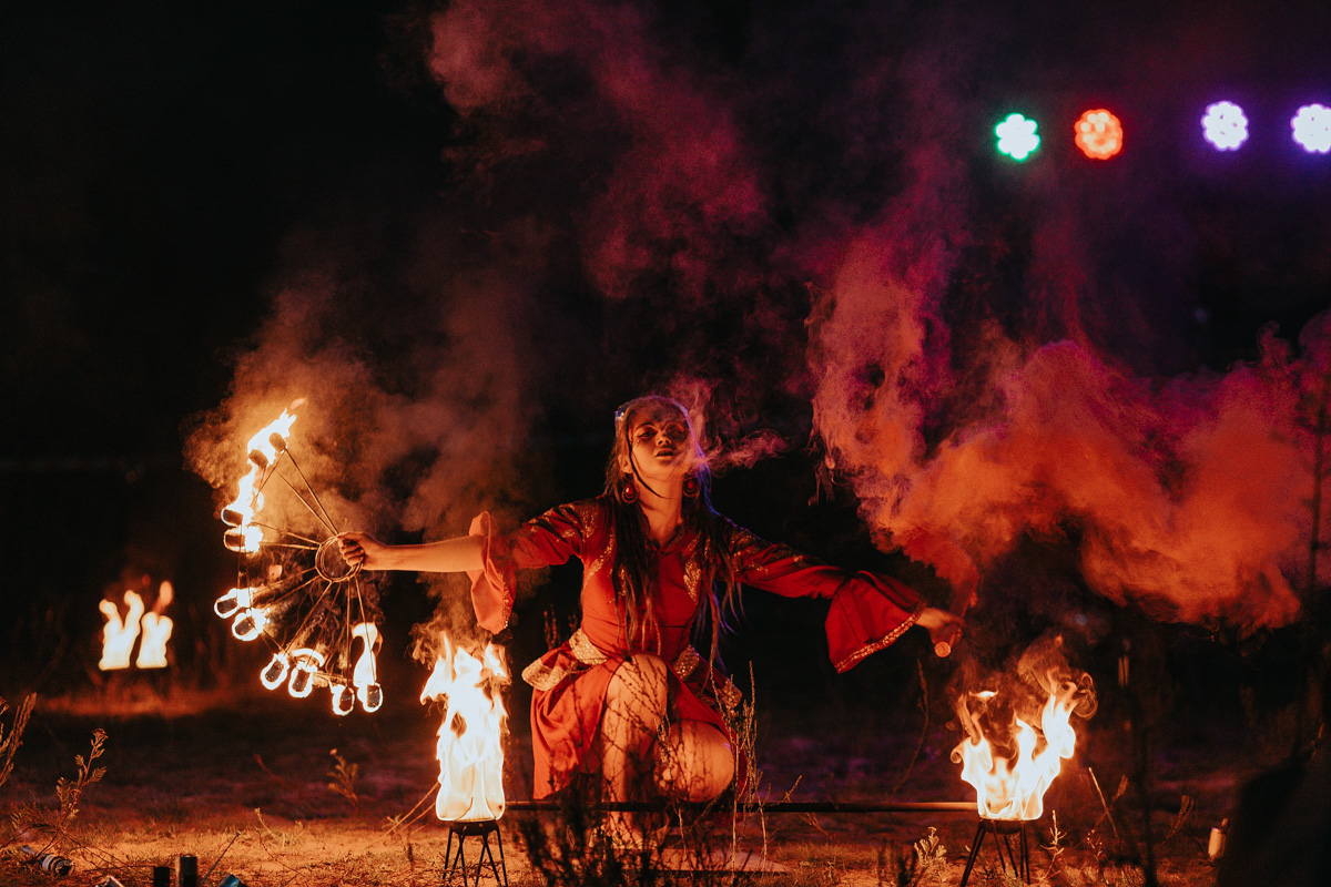 В минувшие выходные владимирцы шумно отмечали день рождения Загородного парка. Самые яркие события праздника прошли в районе озера.
