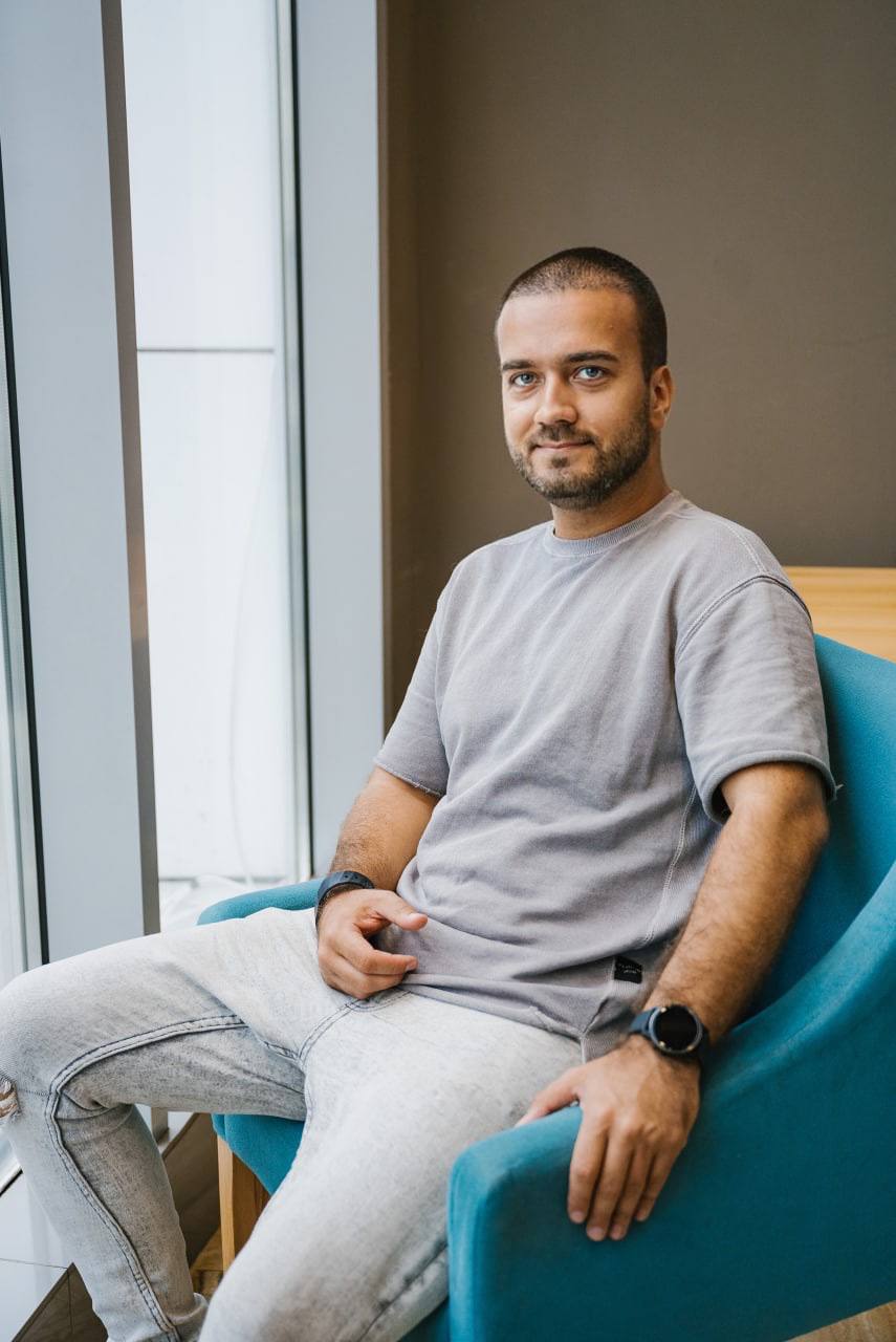 Биохакинг — синтез здорового образа жизни и превентивного подхода к своему здоровью. Читайте истории владимирцев, которые уже бросают вызов возрастным рамкам, в материале «Ключ-Медиа».