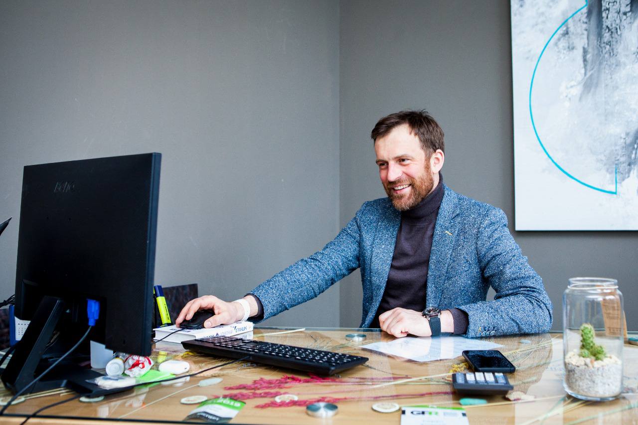 Биохакинг — синтез здорового образа жизни и превентивного подхода к своему здоровью. Читайте истории владимирцев, которые уже бросают вызов возрастным рамкам, в материале «Ключ-Медиа».